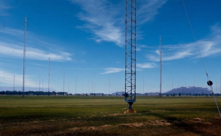 CIRCLE_Lynn_Army025_GrokAI_rendition - antenna field